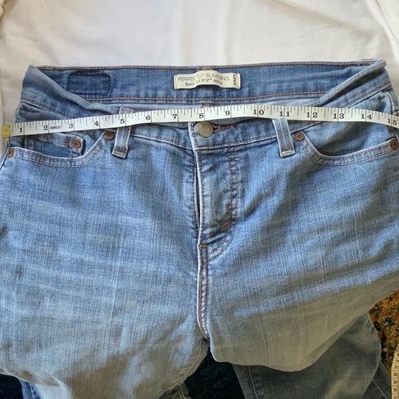 Levi’s perfectly slimming boot cut jeans SIZE 4 - Picture 5 of 6